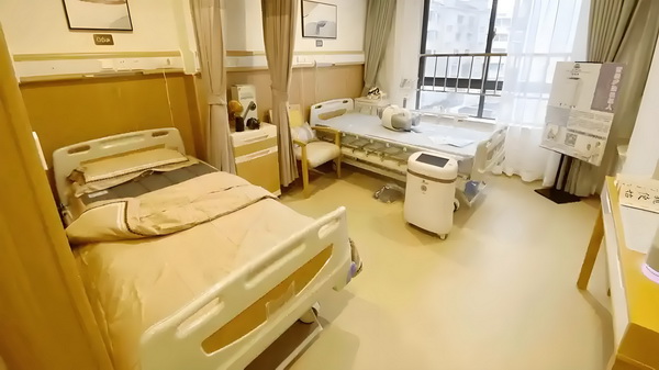 深圳入户条件政策_可以！杜兰特美女主持人婚礼，带球突破绯闻，再凭实力单身！ 经济中国财政出版社